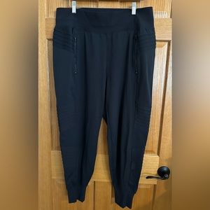 Athleta Size 1X Black Venice Moto Joggers